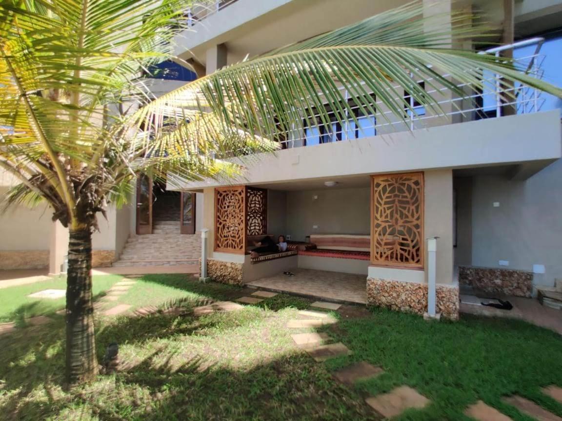 Point Apartment